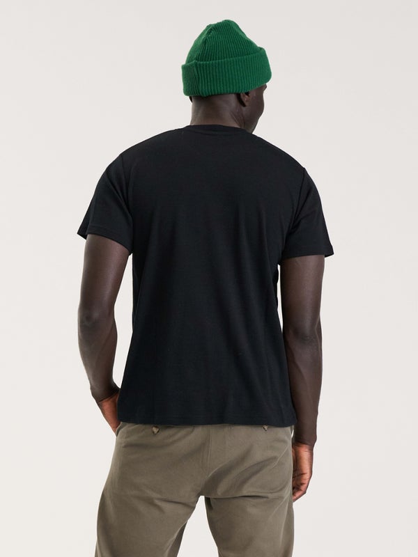 Classic T-Shirt, black